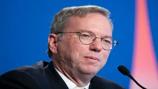 Eric Schmidt'ten Uzaya Veri Merkezi Hamlesi!
