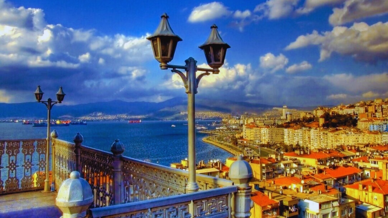 İzmir Tarihi Asansör ücretli mi