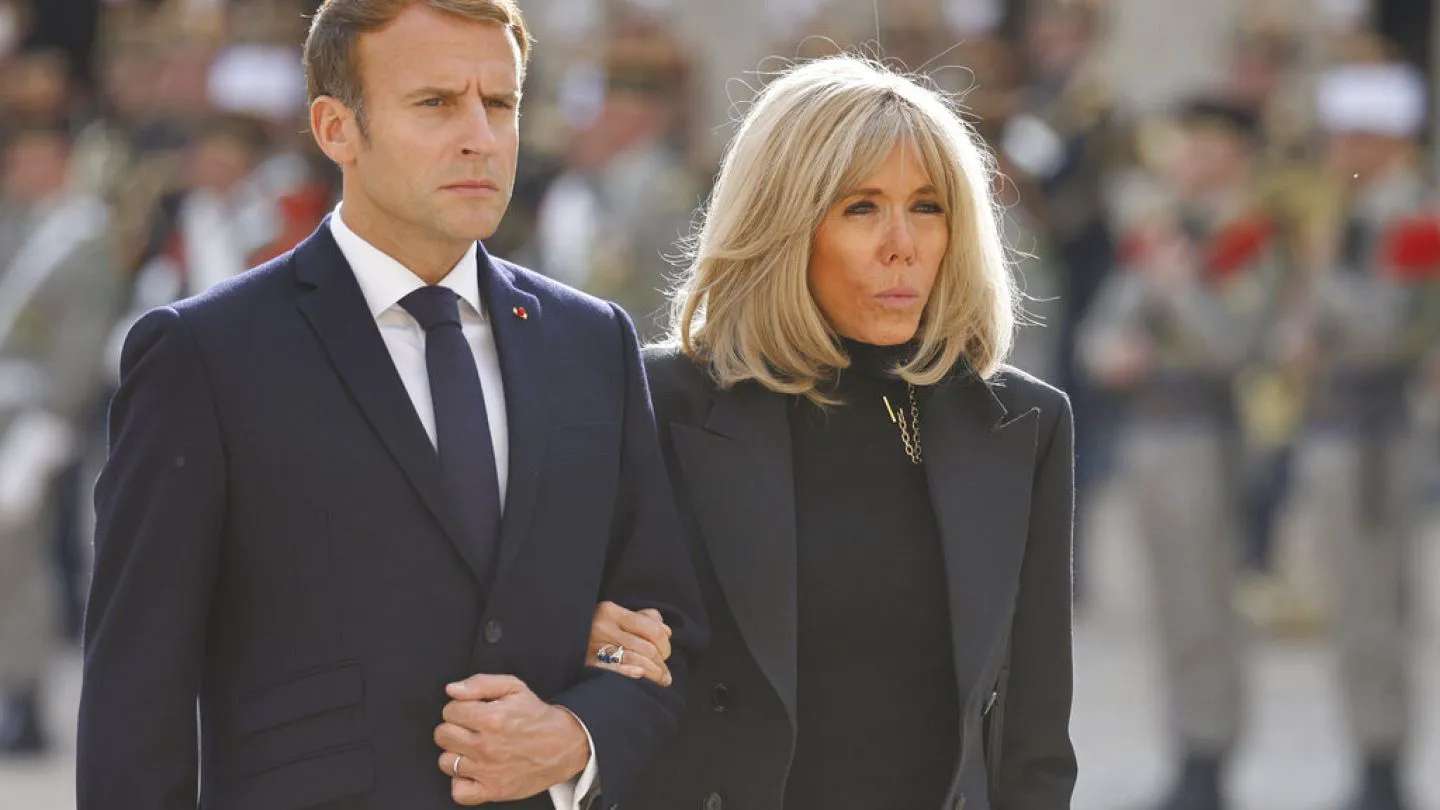 Dünyanın Konuştuğu O Anlara Macron’dan Açıklama: “Sadece Şakalaşıyorduk”