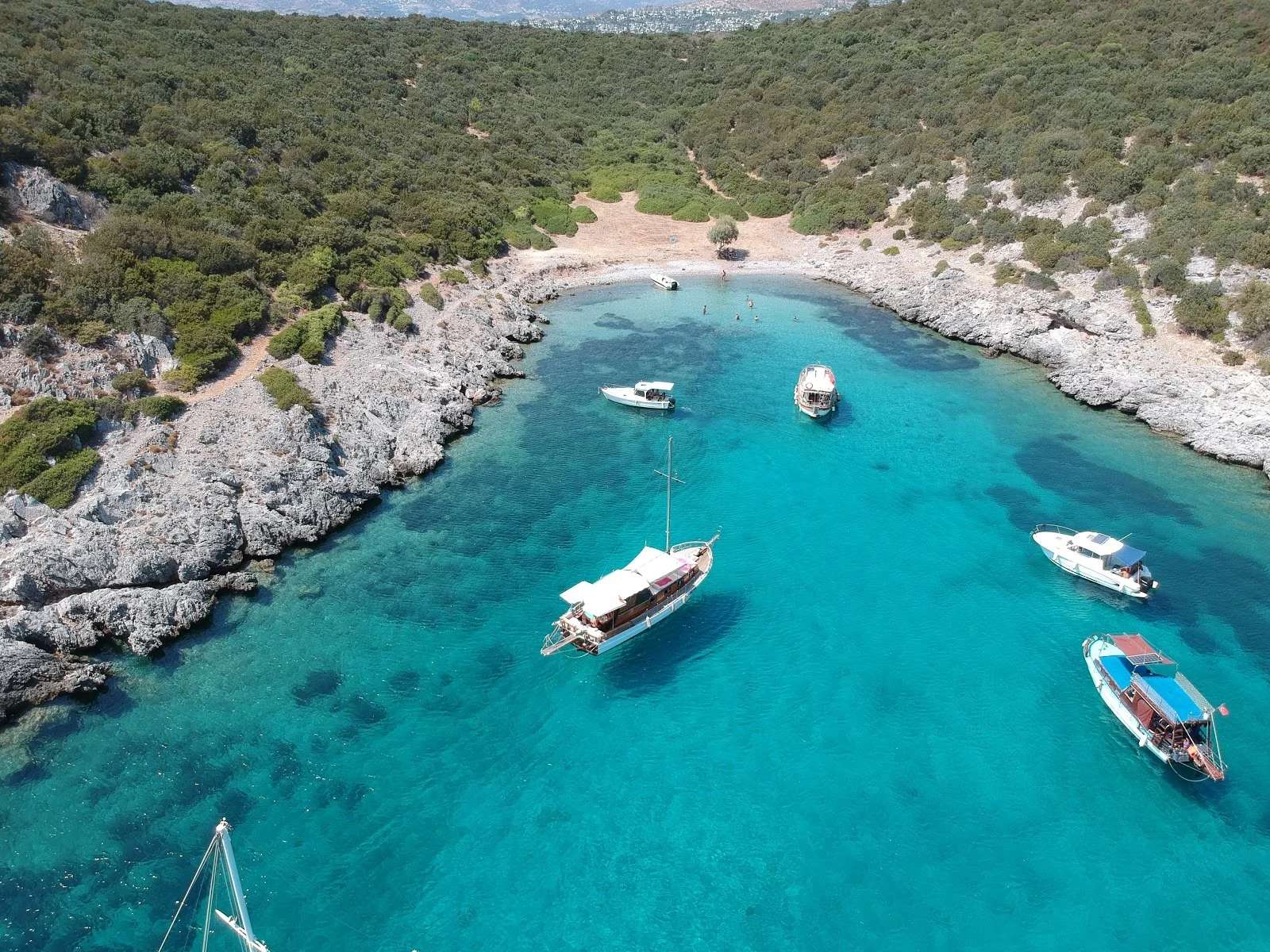 İzmir'in En Sıcak Koyları: En Güzel Deniz Nerede?