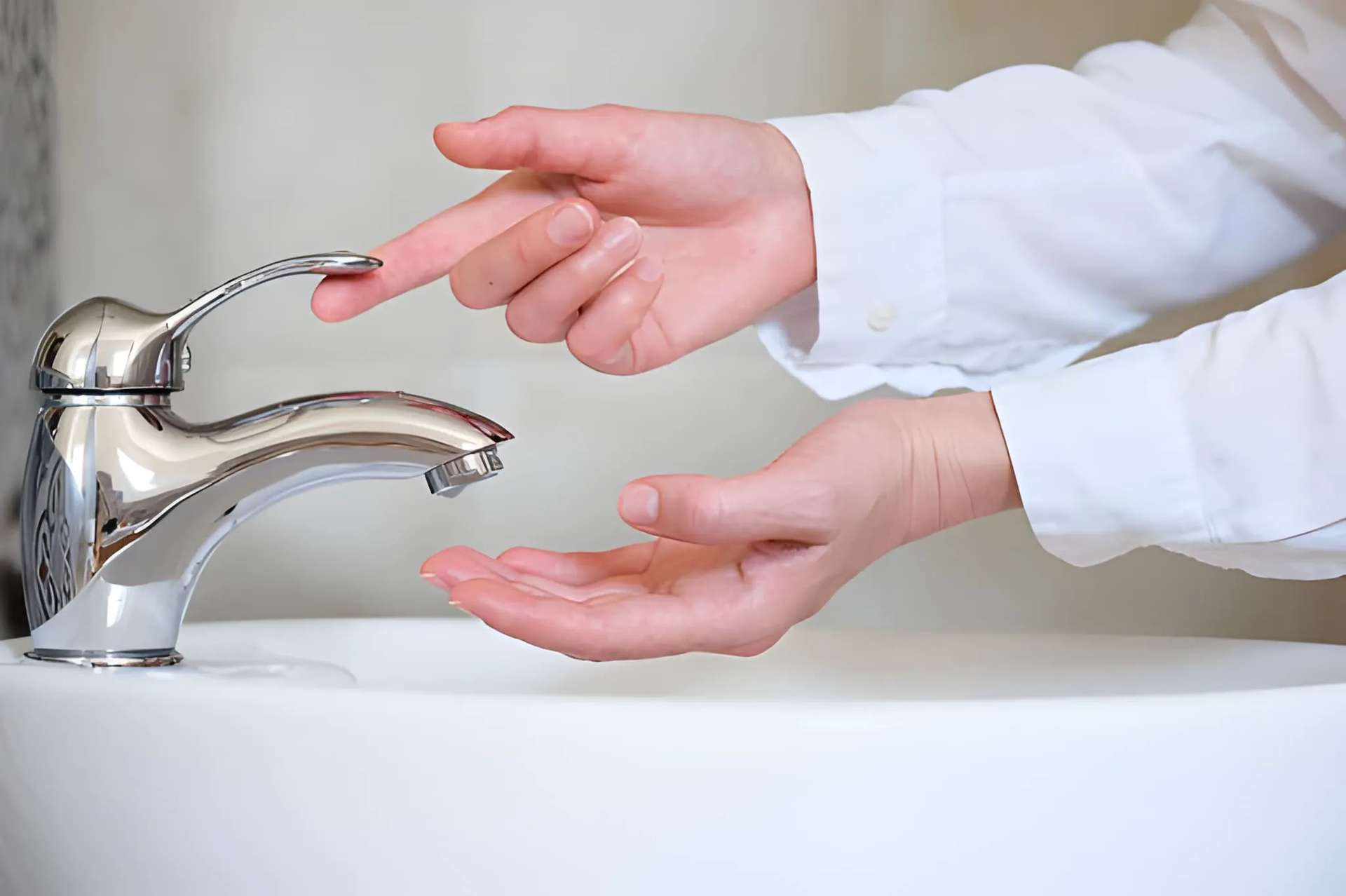 İzmir’de Su Kesintisi Her Gece Uygulanacak! İZSU 13 İlçeyi Kapsayan Yeni Programı Açıkladı