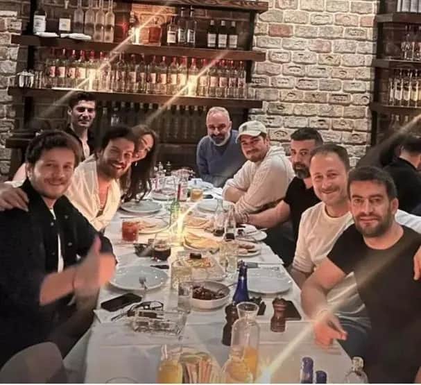 Çağatay Ulusoy'dan Arkadaşına Doğum Günü Sürprizi: “Dostluğu Yeter”