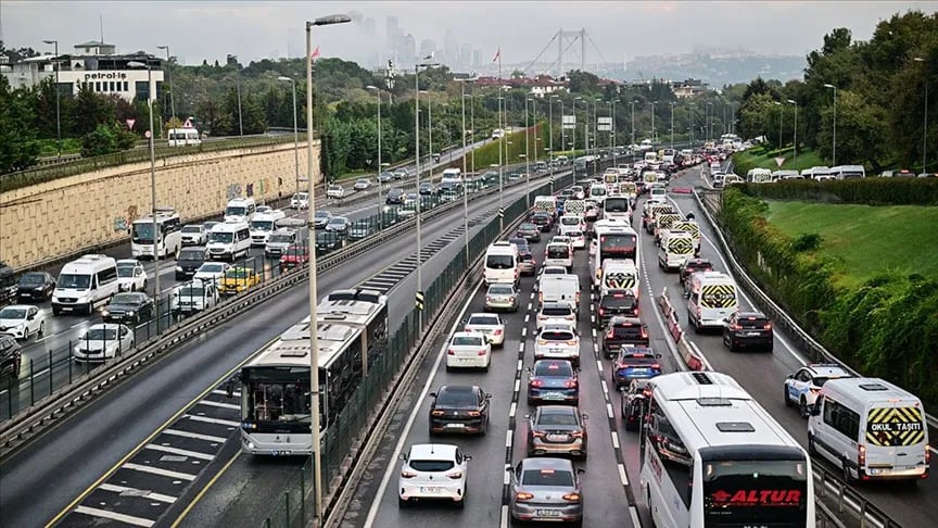 TÜİK Nisan 2025 Trafik Verilerini Açıkladı: Motosiklet ve Otomobil Kayıtları Zirvede