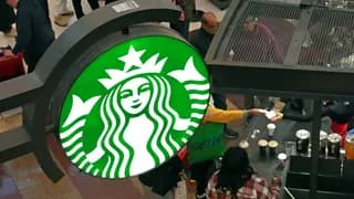 Starbucks’ta kıyafet krizi: Yüzlerce çalışan grevde