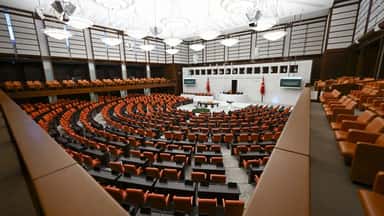 Sinop Üniversitesi rektörlüğünden gelmiş olan ilana göre Üniversite 4/B sözleşmeli olarak personel alımı yapılacağını duyurdu. Söz konusu ilana göre S