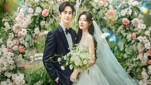 Queen of Tears Türkiye'ye Uyarlanıyor! Hande Erçel ve Barış Arduç'lu Gözyaşı Kraliçesi