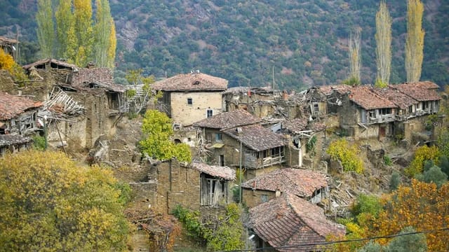 İzmir’de Bu Köye Gitmek Cesaret İstiyor! Lübbey Köyü Nerede?