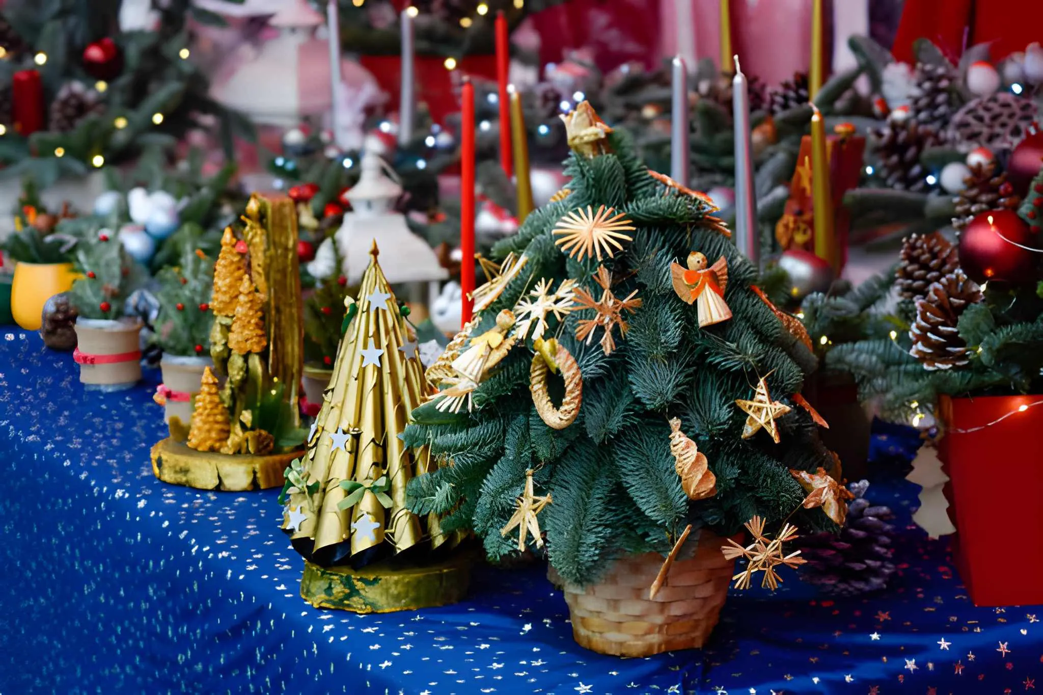 İzmir Noel Pazarları 2025: Yeni Yıl Festivali Tarihleri ve Lokasyonları!