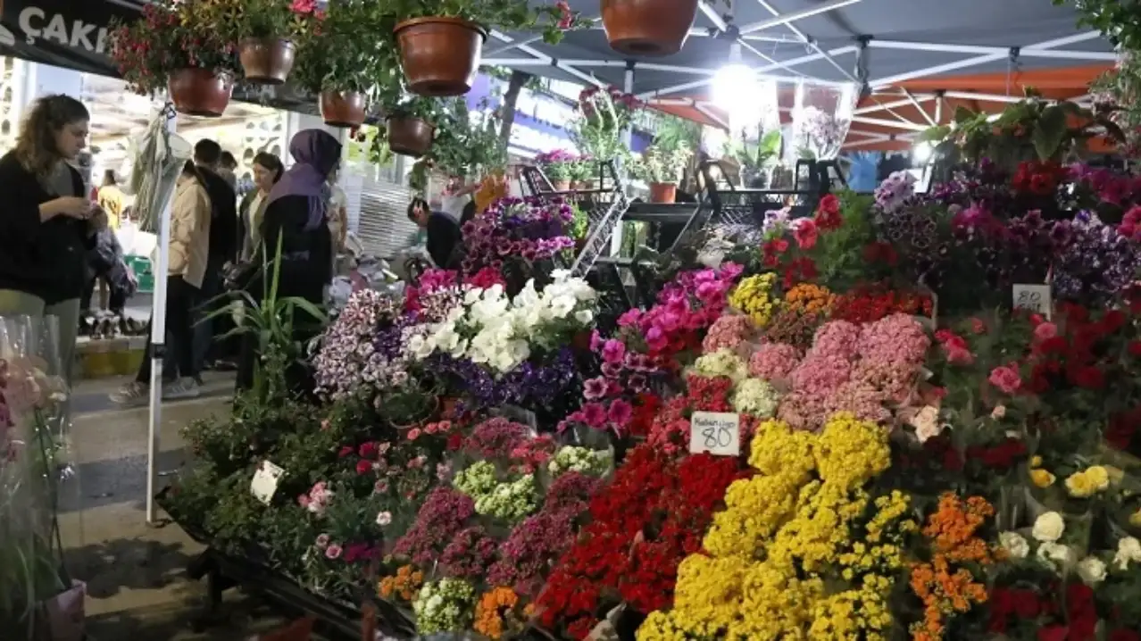 Bayındır Çiçek Festivali İçin Geri Sayım Başladı: Program Açıklandı
