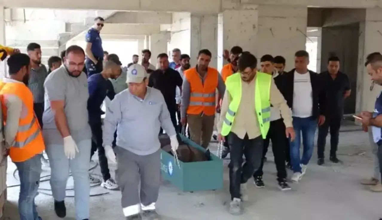 Antalya’da Acı Son: İlk İş Gününde İnşaattan Düşerek Hayatını Kaybetti
