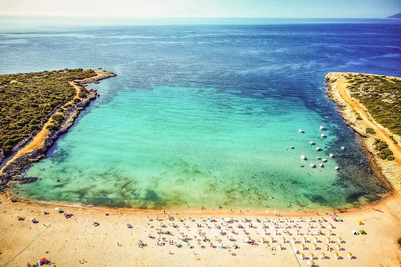 Urla’da Ücretsiz Plajlara Yoğun İlgi: 5 Nokta Yaz Sezonunda Öne Çıkıyor