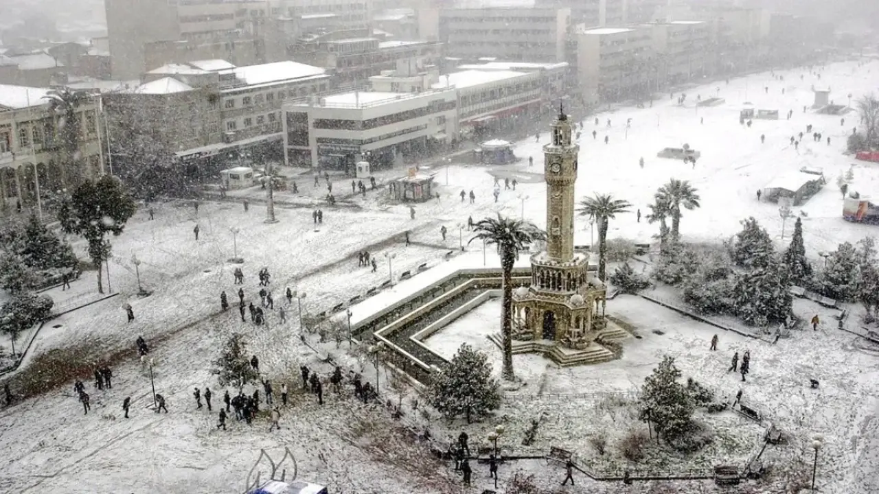 2026’da İzmir’e Kar Yağacak Mı? En Son Ne Zaman Yağdı?