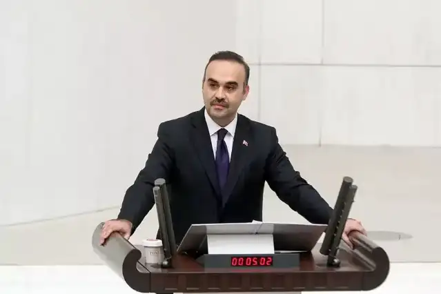 Sanayi ve Teknoloji Bakanı Kacır: "Sanayicimizi Desteklemeye Devam Edeceğiz"